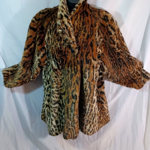 Monterey, Leopard Faux Fur Coat Size 2X, Brown/Black/Cream - Picture 2 of 16